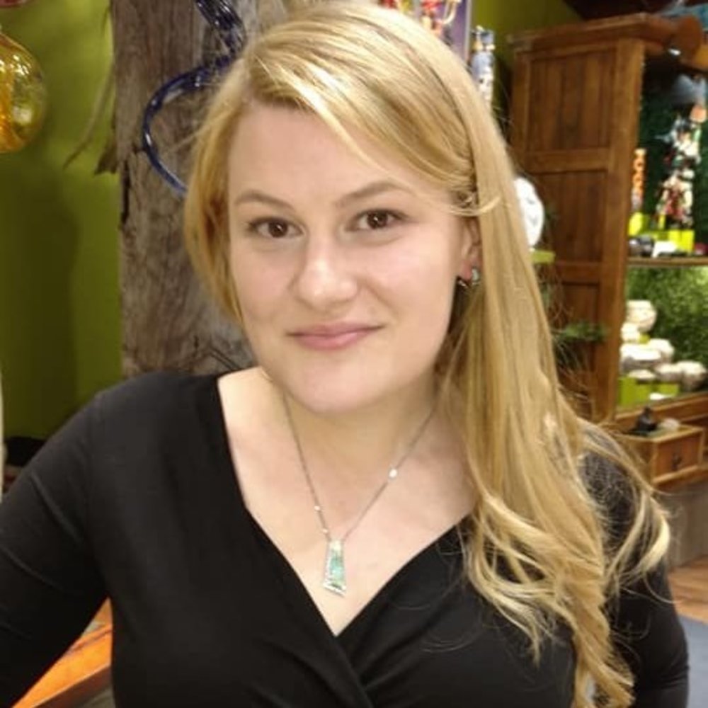 Meet your Posher, Christine